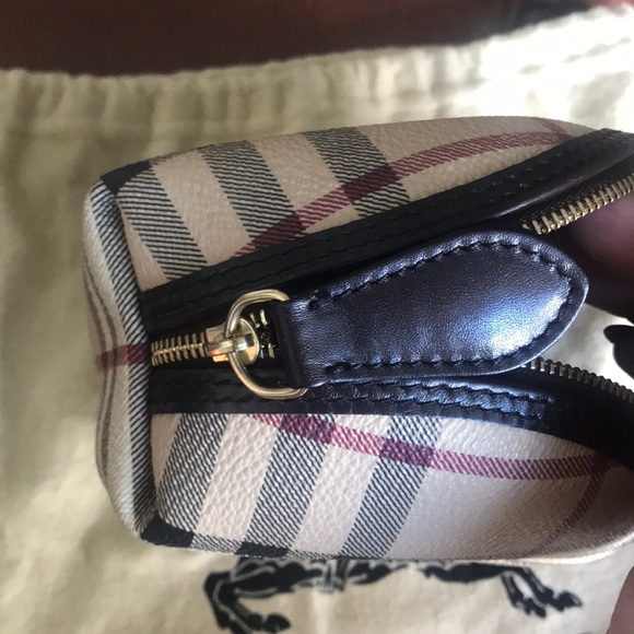 Burberry Haymarket Check Medium Cosmetic Case - Picture 5 of 6